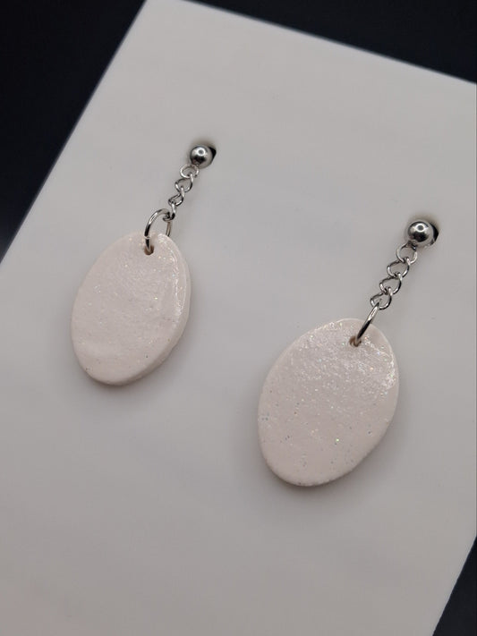 Ovals with Chains - White