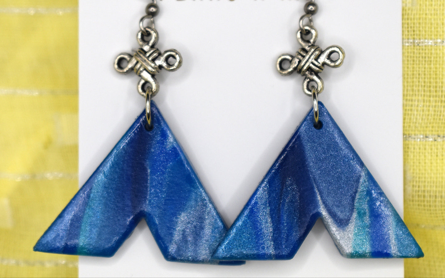 Marbled - Arrow Top + Charm